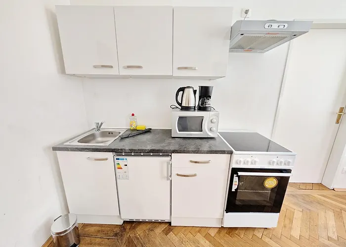 Charming - Close To Attractions Mz17a *