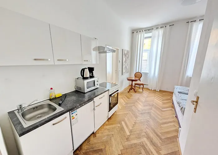Charming - Close To Attractions Mz17a Apartment